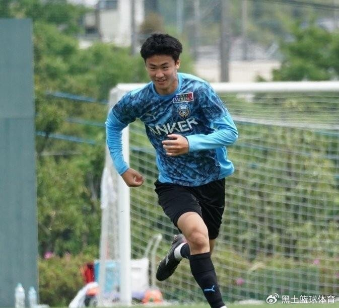 bti体育登录入口-19岁边后卫放弃中国籍加入日本籍 名记：国足没弄过来 太可惜了|关德晴|川崎前锋|川崎前锋官方|J联赛|青训_新浪体育_新浪新闻